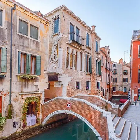 Apartamento Canal View San Marco Rialto Veneza
